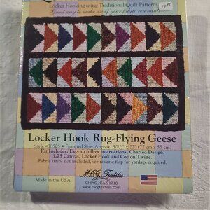 LOCKER HOOK FLYING GEESE